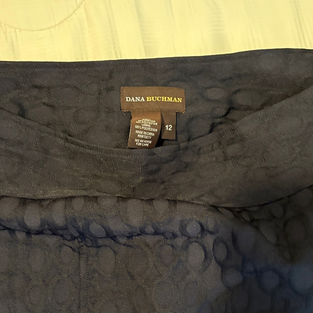 Dana Buchman Dark Blue Patterned Skirt